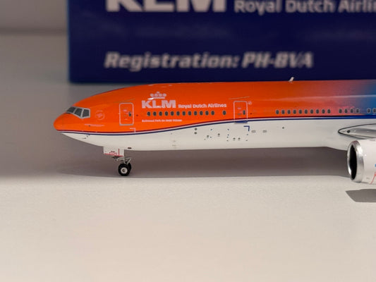 Boeing 777-300ER KLM Royal Dutch Airlines – Phoenix Models 1:400