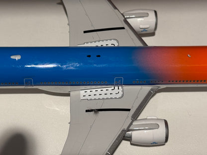 Boeing 777-300ER KLM Royal Dutch Airlines – Phoenix Models 1:400