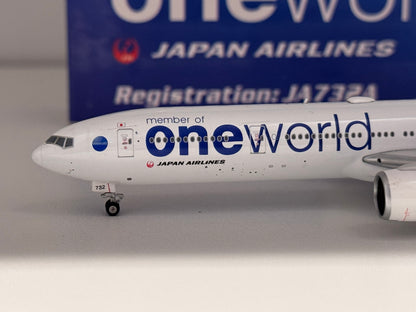 Boeing 777-300ER Japan Airlines One World – Phoenix Models 1:400
