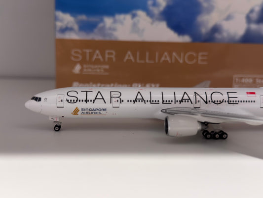 Boeing 777-300 Singapore Airlines – Phoenix Models 1:400