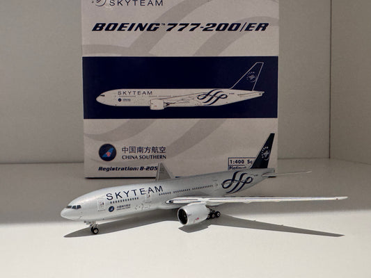 Boeing 777-200 China Southern Airlines SkyTeam – Phoenix Models 1:400