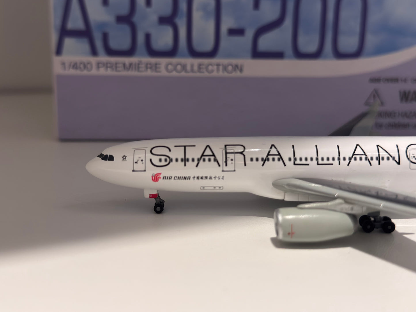Airbus A330-200 Air China Star Alliance – Dragon Wings 1:400