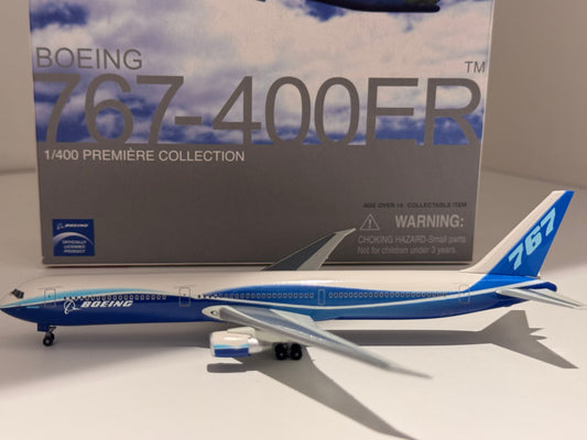 Boeing 767-400ER Boeing Company – Dragon Wings 1:400
