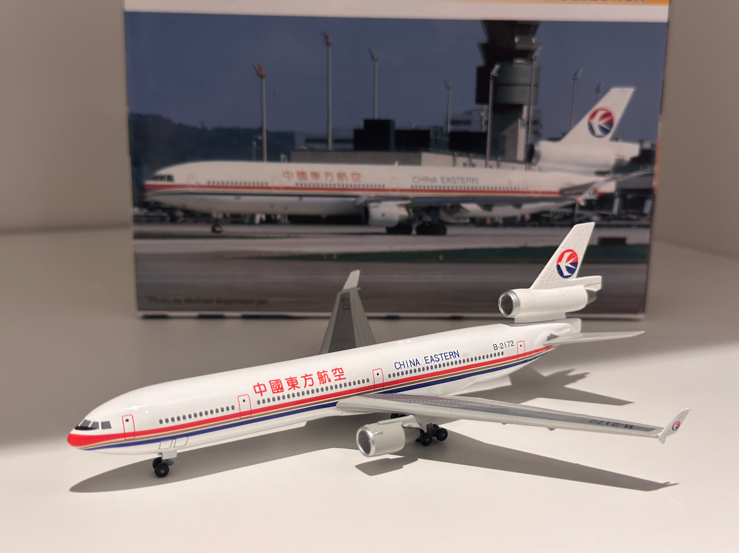 McDonnell Douglas MD-11 China Eastern – Dragon Wings 1:400
