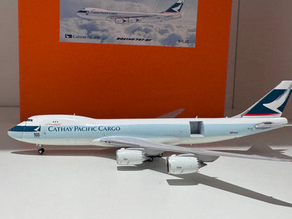 Boeing 747-8F Cathay Pacific – JC Wings 1:400