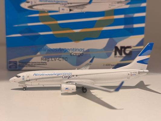 Boeing 737-800BCF Aerolineas Argentinas – NG Models 1:400