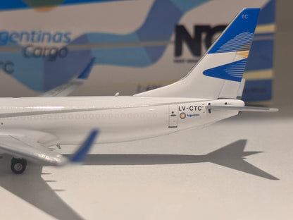Boeing 737-800BCF Aerolineas Argentinas – NG Models 1:400