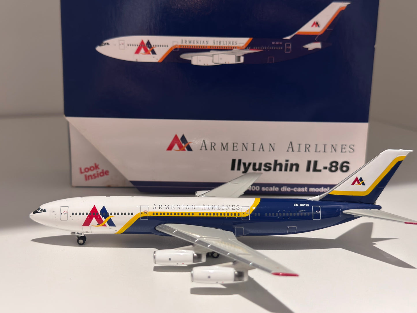 Ilyushin IL-86 Armenian Airlines – Gemini Jets 1:400