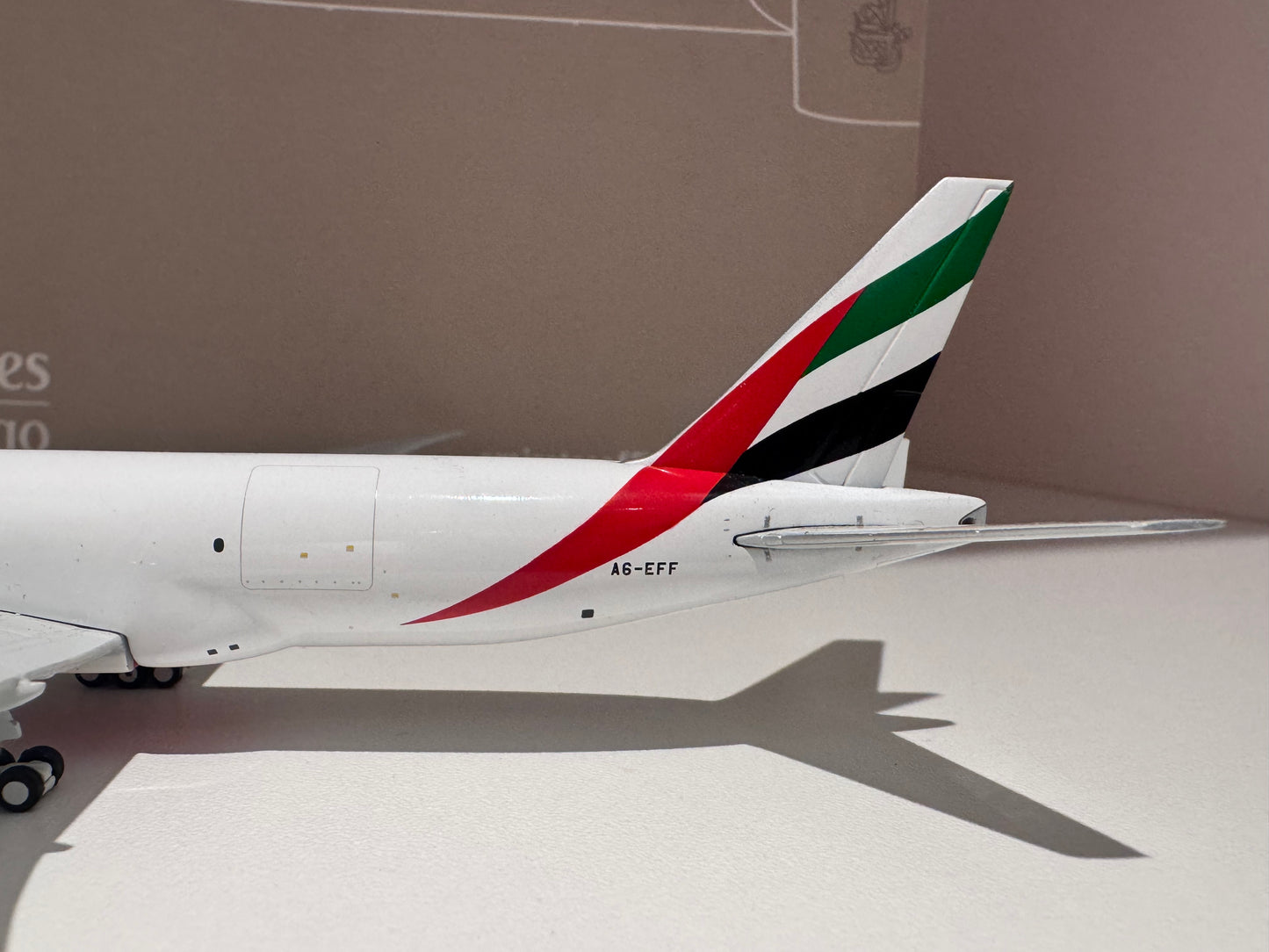 Boeing 777-200F Emirates SkyCargo – Gemini Jets 1:400