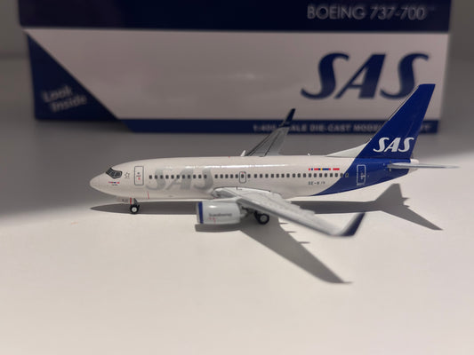 Boeing 737-700 Scandinavian Airlines (SAS) – Gemini Jets 1:400