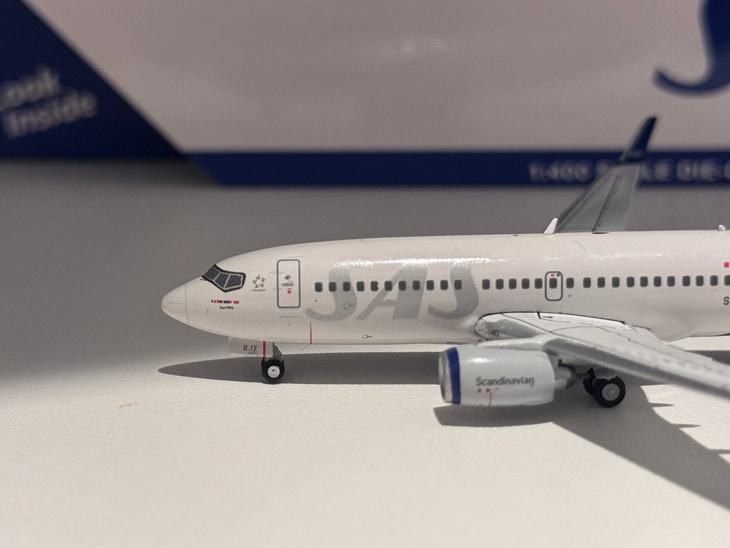 Boeing 737-700 Scandinavian Airlines (SAS) – Gemini Jets 1:400