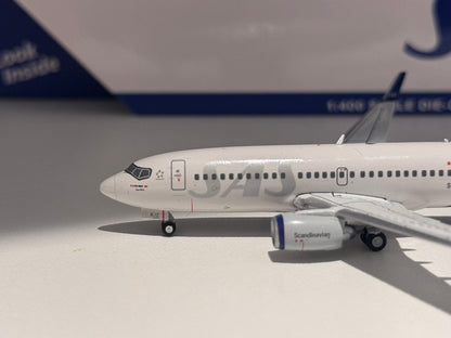Boeing 737-700 Scandinavian Airlines (SAS) – Gemini Jets 1:400