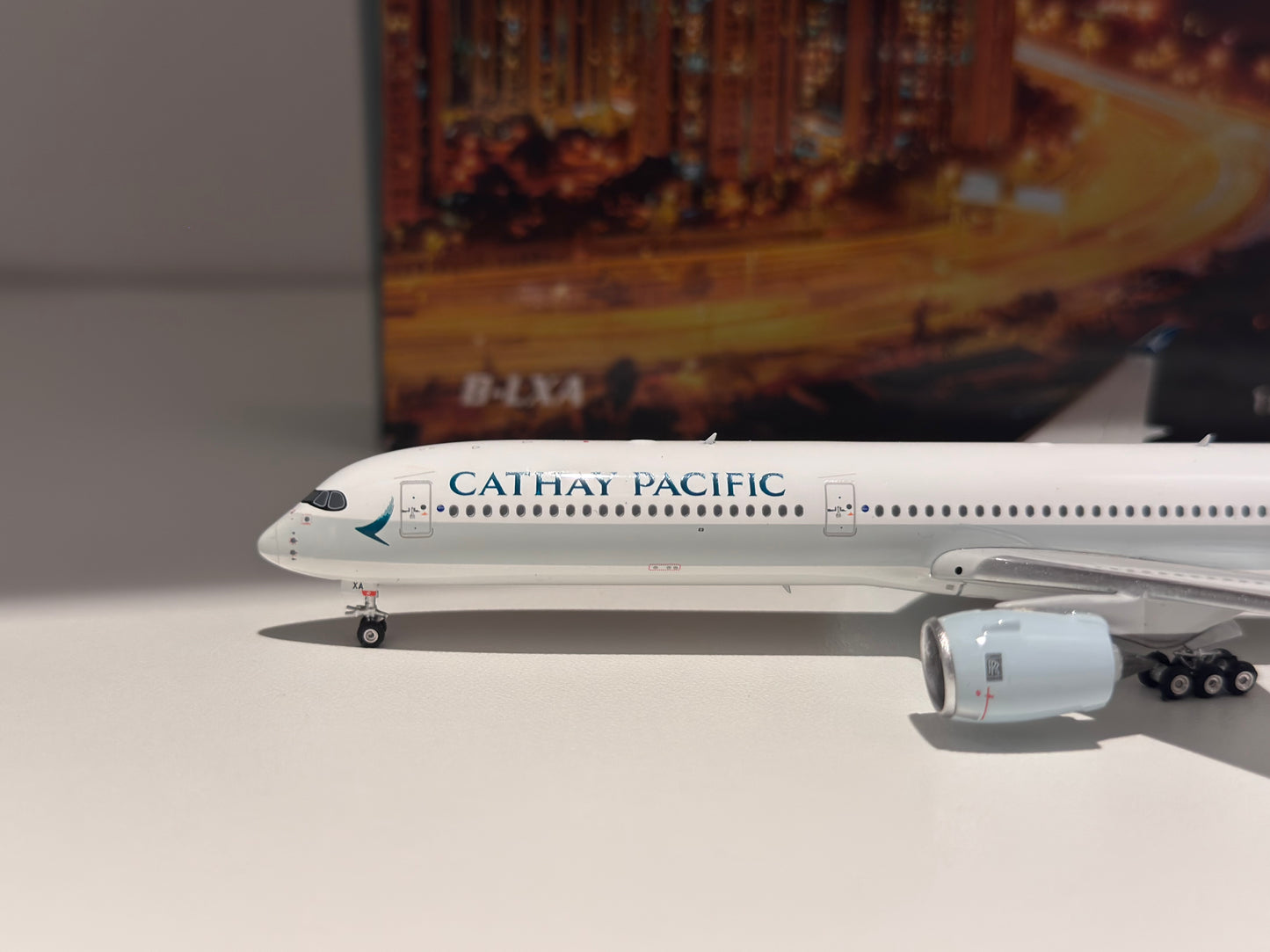 Airbus A350-1000 Cathay Pacific – Phoenix Models 1:400